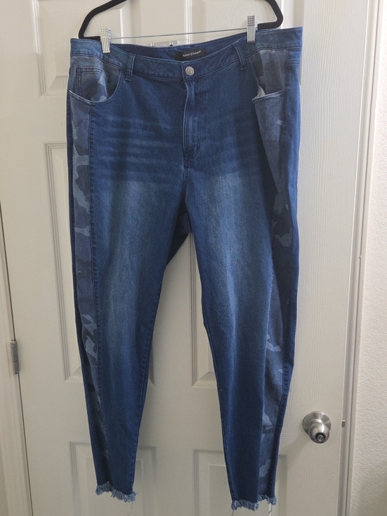 Ashley Stewart Denim - Ashley Stewart Dark Rinse Skinny Jeans with Camouflage Side Panels
